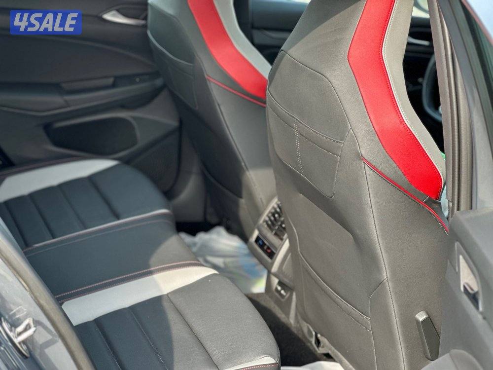 للبيع جولف GTi ماشي ١٥ الف كيلو سيرفس وكالة5