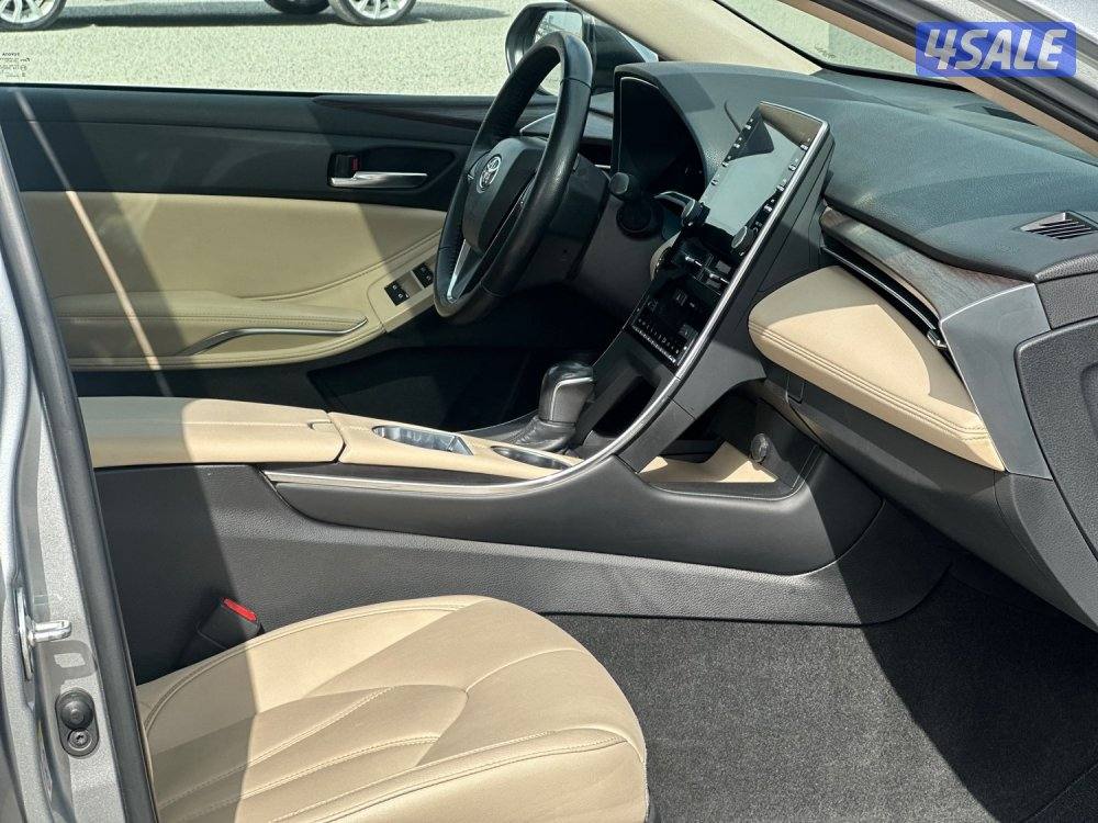 للبيع تويوتا افالون ماشي ١١٠ الف كيلو سيرفس وكالة4