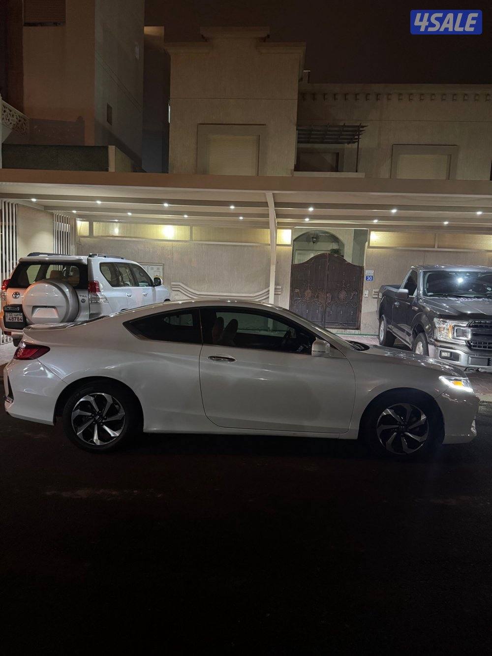 للبيع أكورد 2017 شرط الفحص0