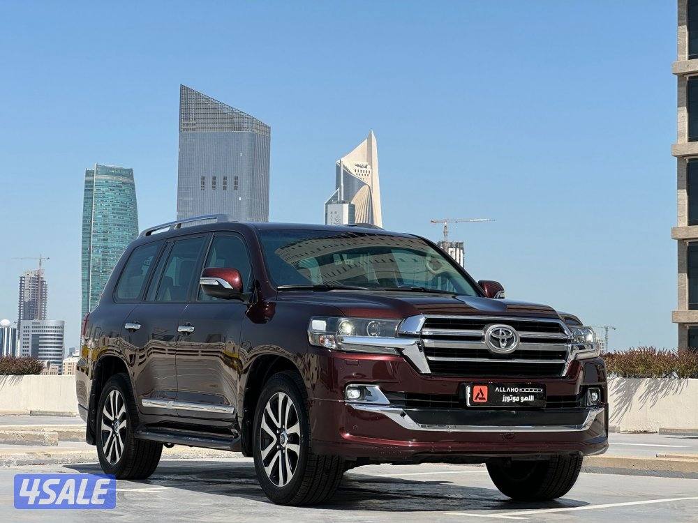 لاندكروزرGXR V8 GRAND TOURING موديل2019 عداد61الف بحاله نادره0