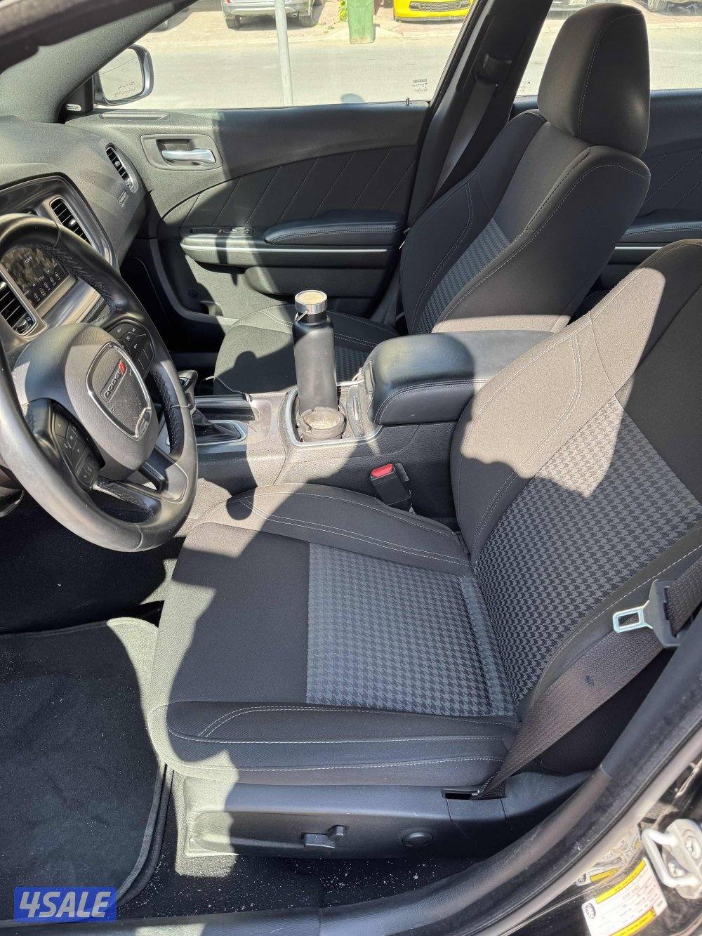 للبيع dodge charger موديل ٢٠٢٣ ماشي ٦١ سته سلندر2