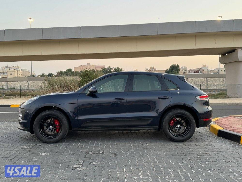 بورش ماكان موديل 2019 داخليه احمر6