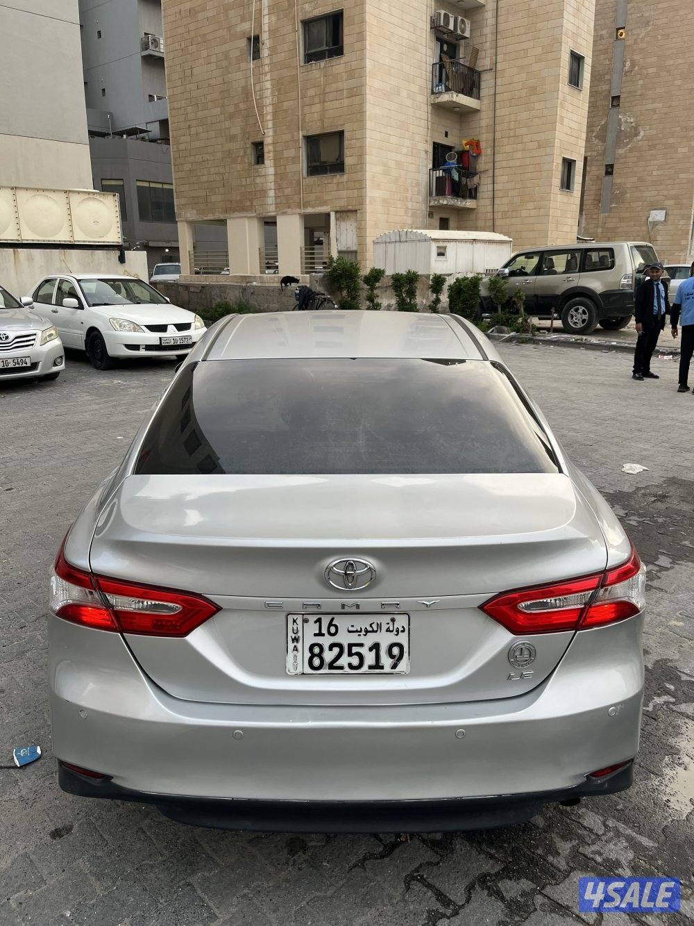 تويوتا كامري بحاله جيده جداً13
