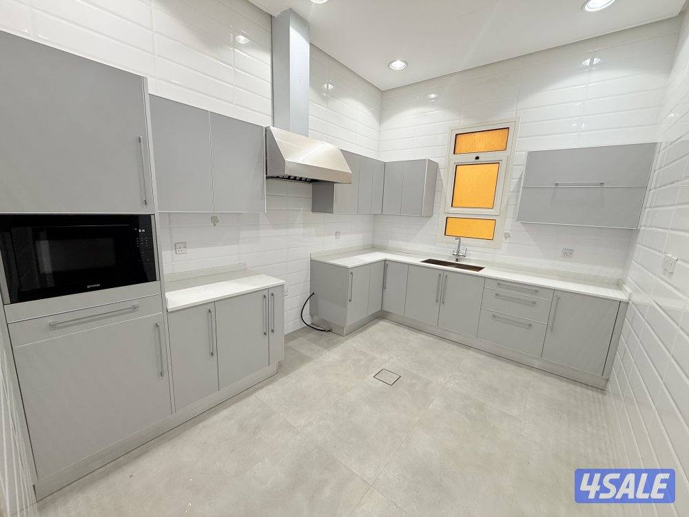 للإيجار شقه فاخره سكن المالك في ابو فطيره0