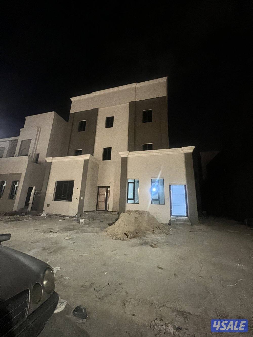 للايجار بالمطلاع N6 قسيمه كامله0