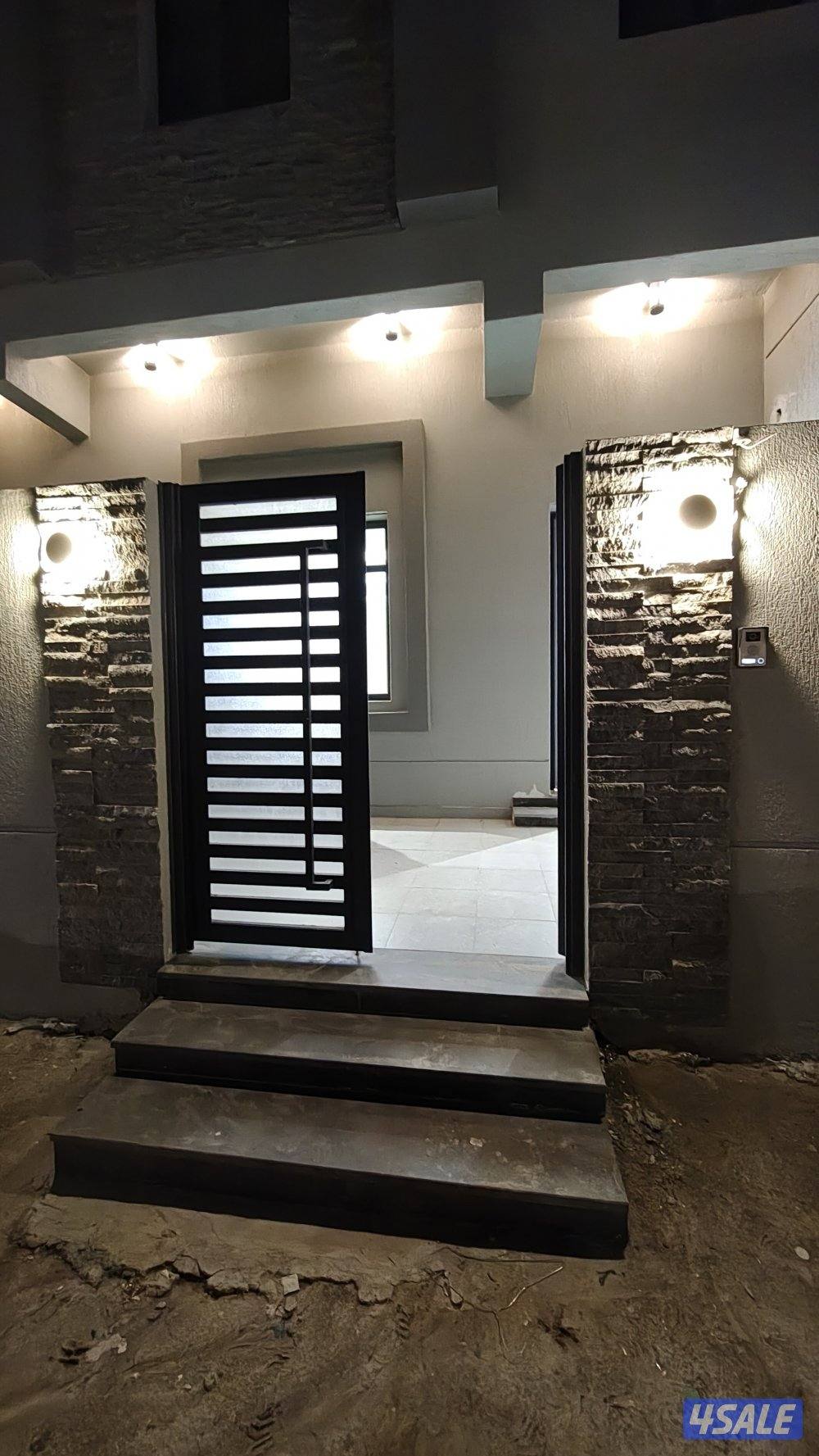 للإيجار دور أرضي بالمطلاع وجميع منافعه0