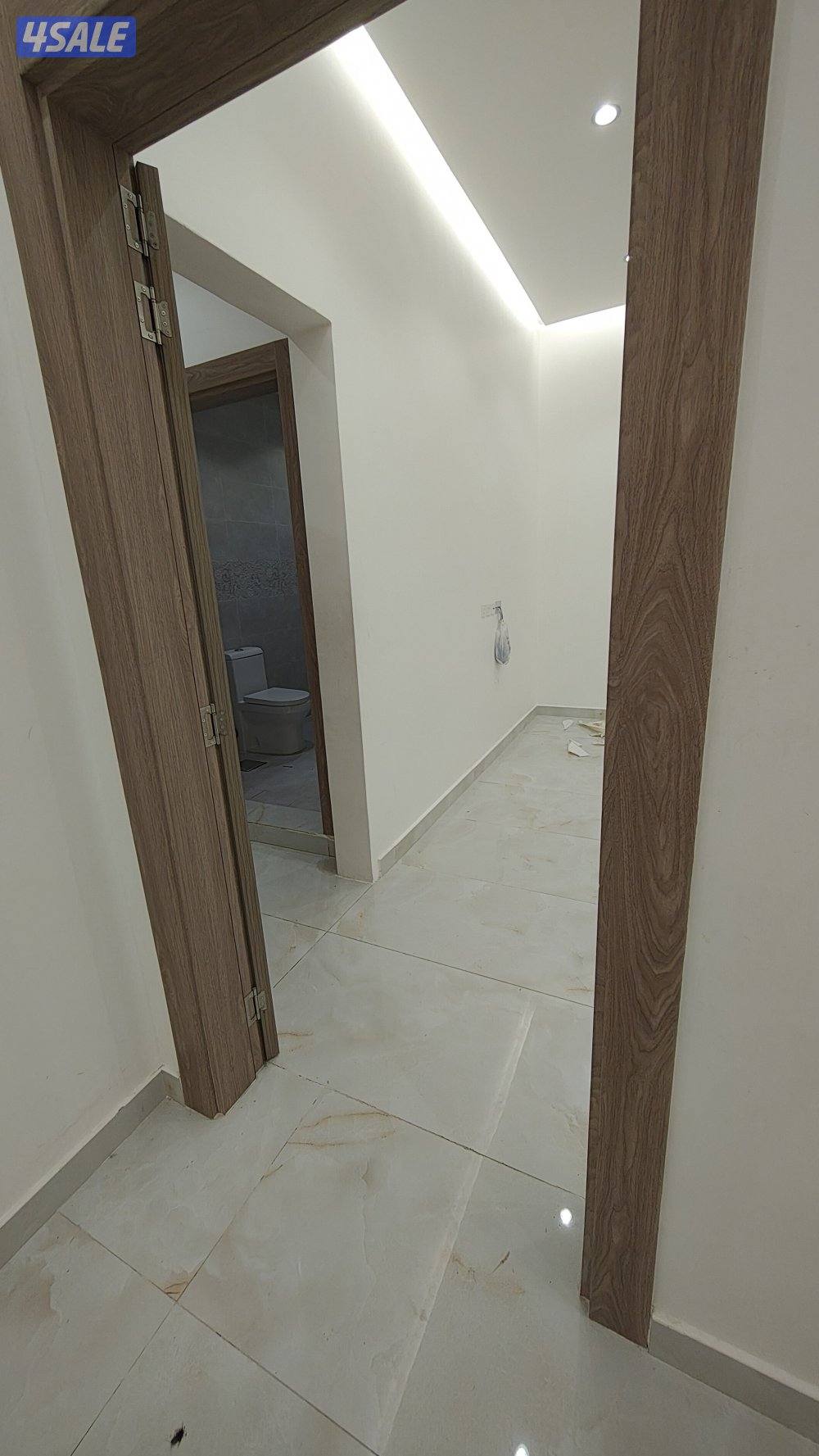 للإيجار دور أرضي بالمطلاع وجميع منافعه4