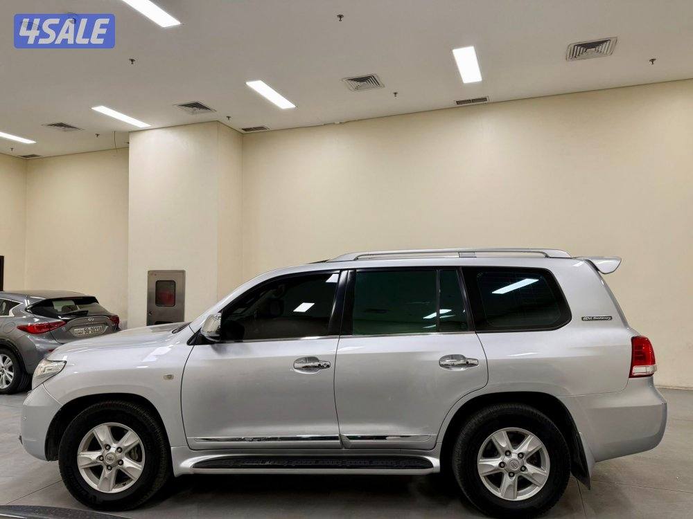 لاند كروزر VXR1