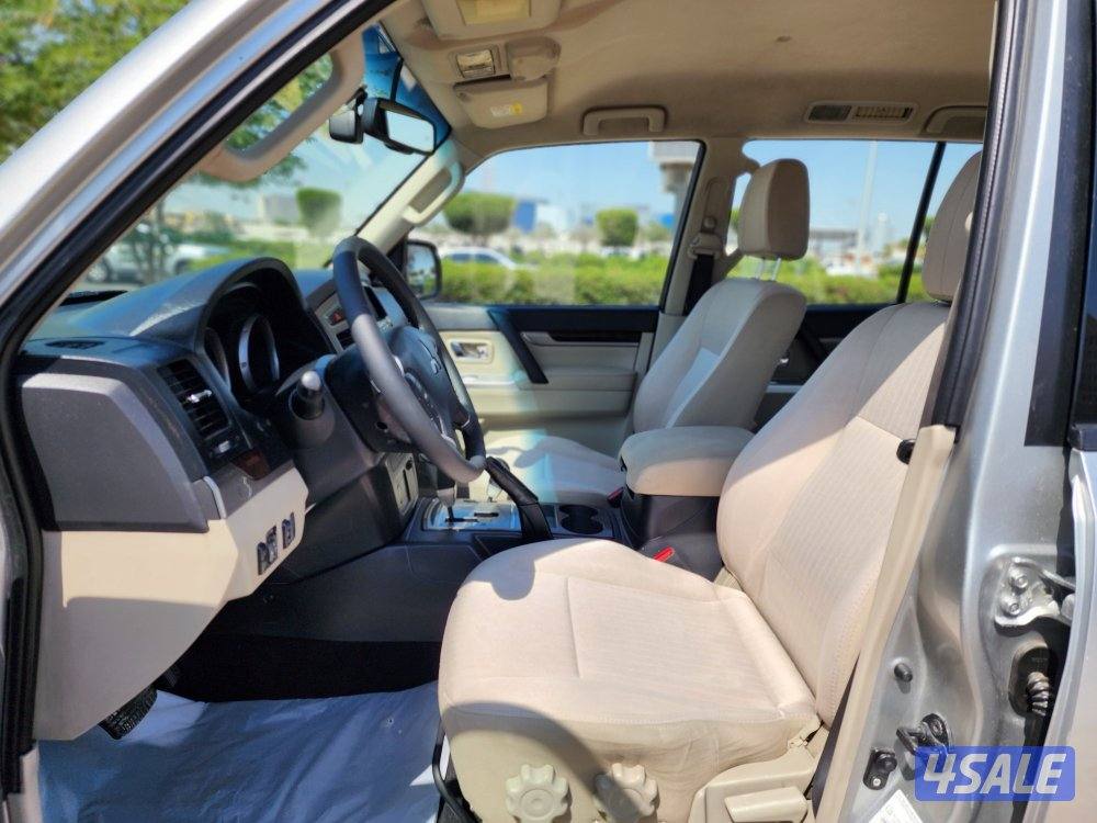 ميتسوبيشي باجيرو ماكينة 6 سلندر3500 ccموديل 2020 عداد 313ألف شرط الفحص4