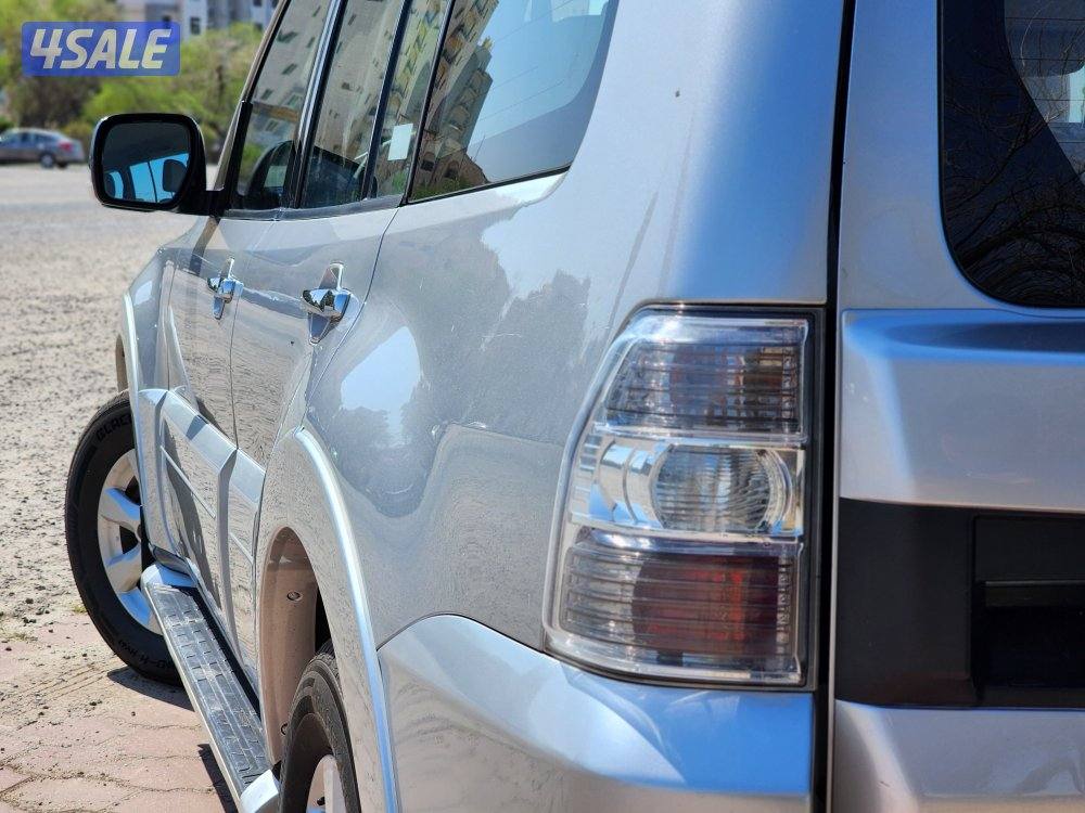 ميتسوبيشي باجيرو ماكينة 6 سلندر3500 ccموديل 2020 عداد 313ألف شرط الفحص12