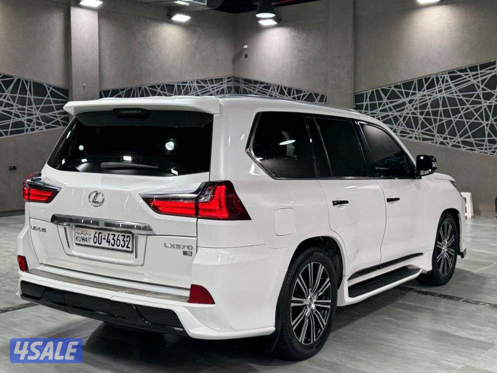 للبيع لكزز اس سبورت 2018 بحالة الوكاله7