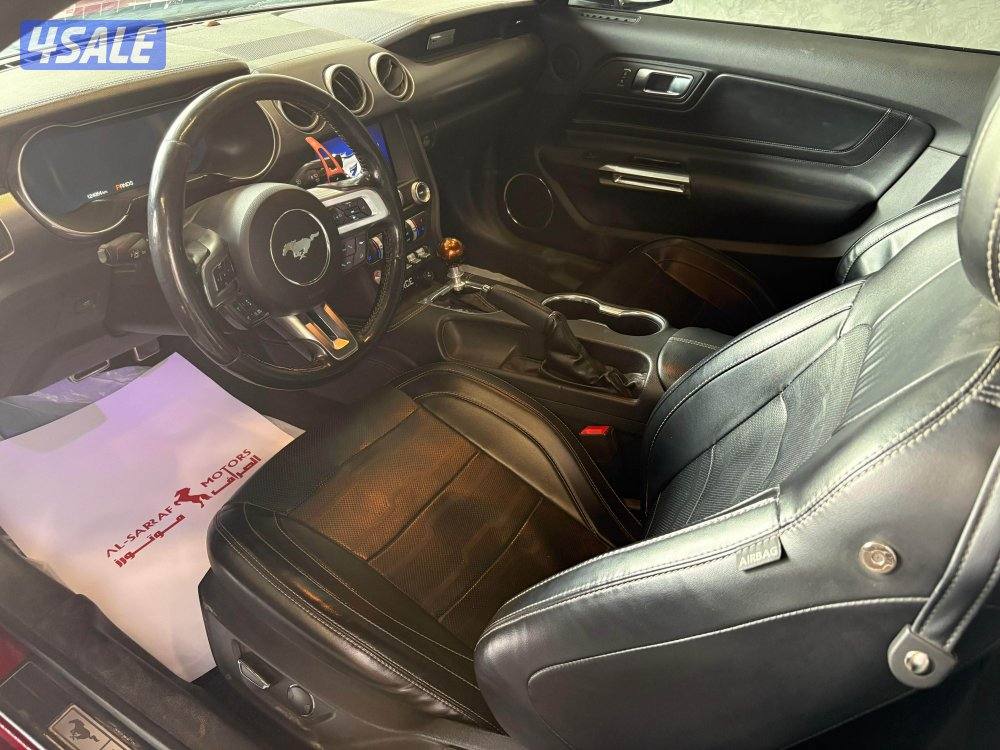 فورد موستانج GT V82