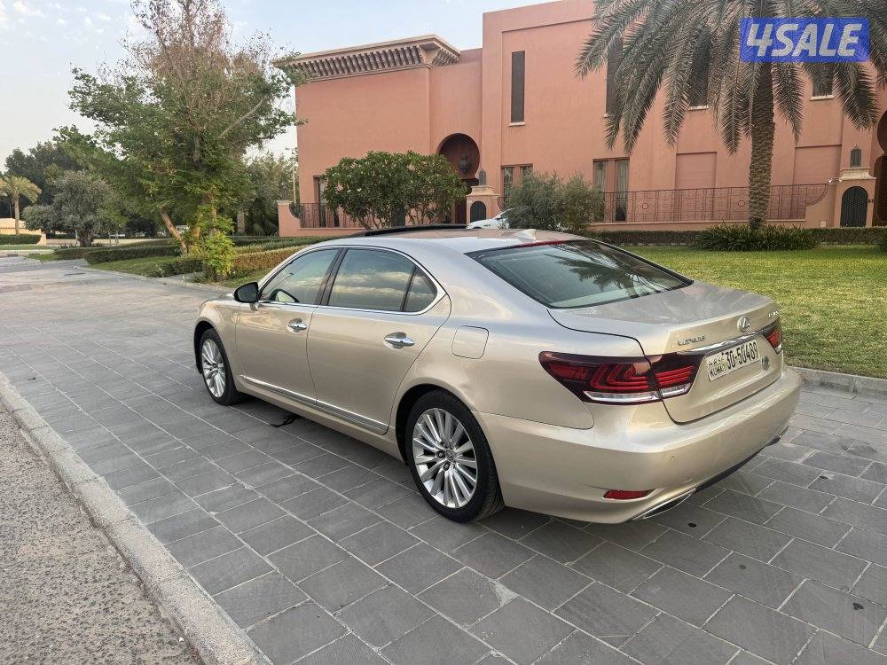 للبيع لكزس موديل 2015 وراد الوكاله LS460L صبغ وكالة ماعد قطعتين4