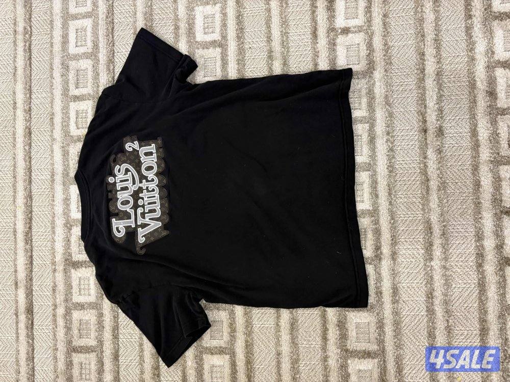 Louis Vuitton tshirt original used like new1