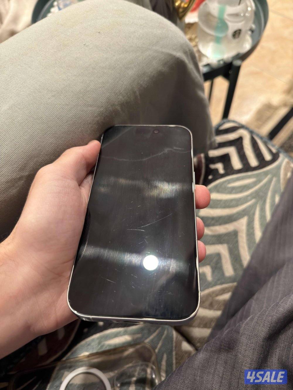 للبيع ايفون 16 برو نظيف فقط زلوغ بسيطه بالشاشه1