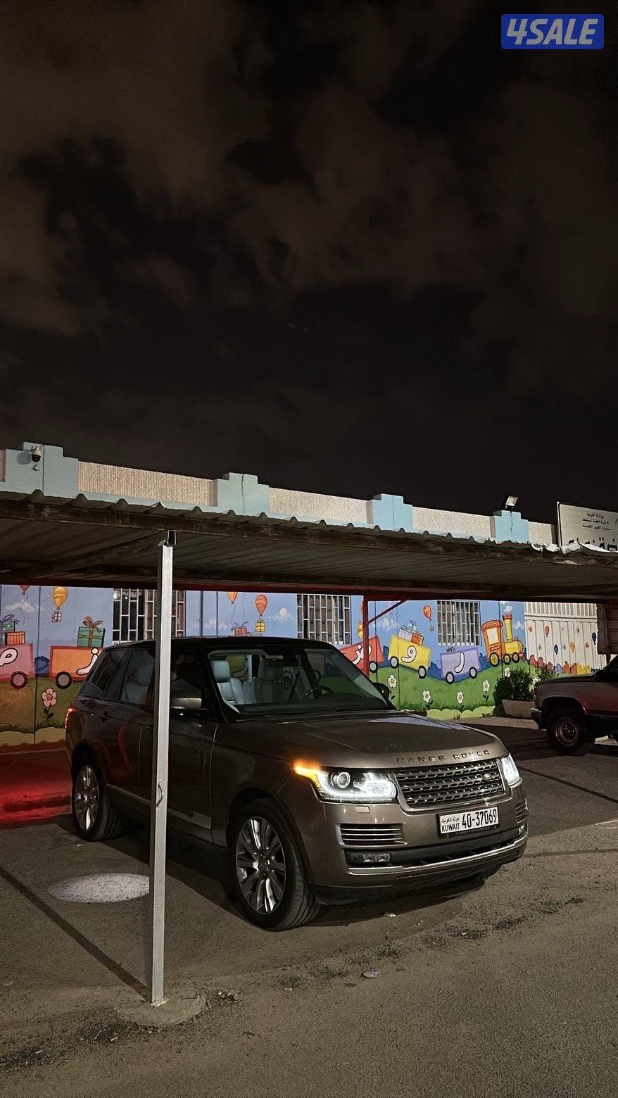 سلام عليكم  للبيع او للبدل رنج روفر سلندر 8 HSE موديل 2016 للون برونري2