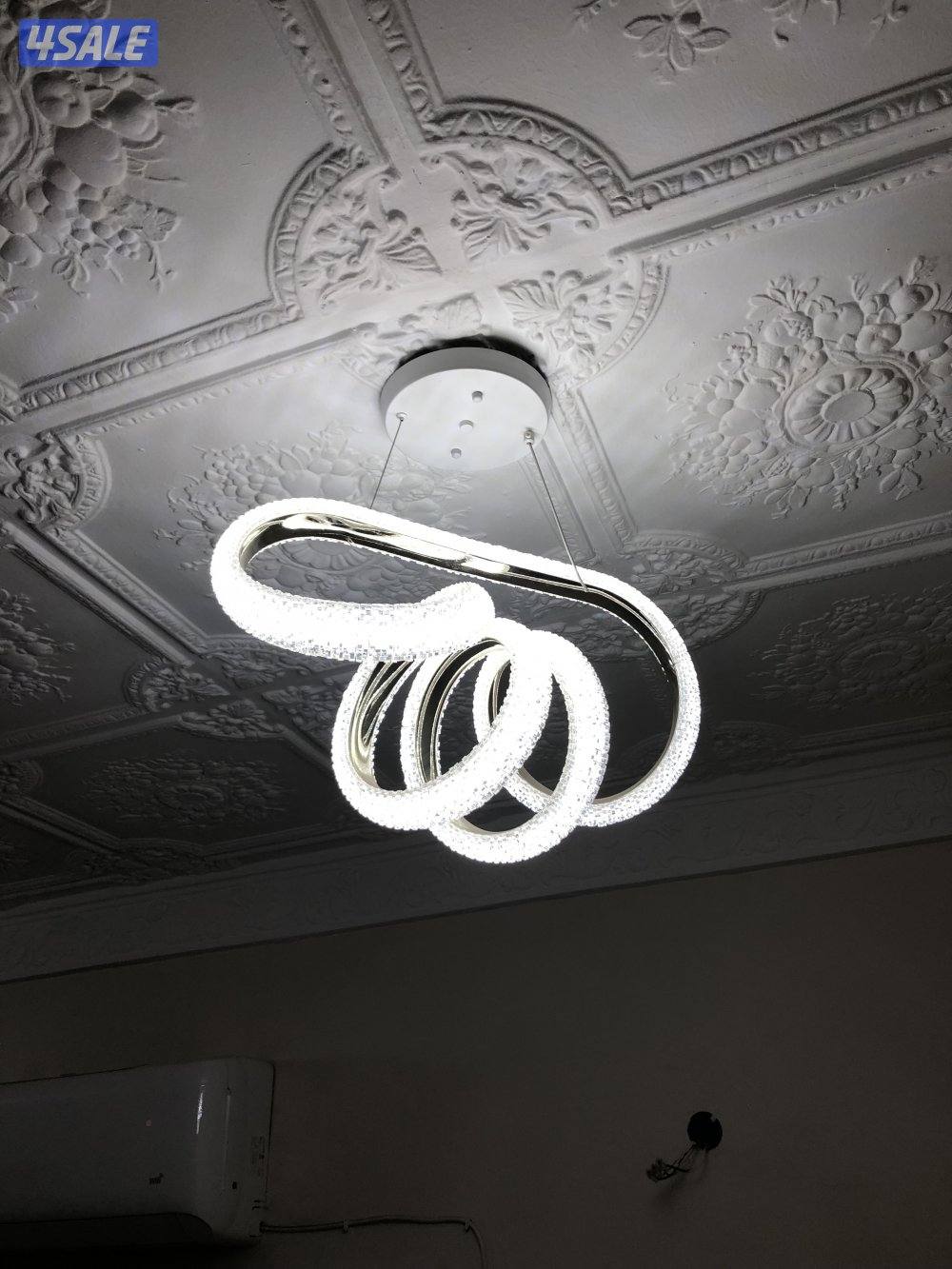 للبيع ثريات عدد ١٣2