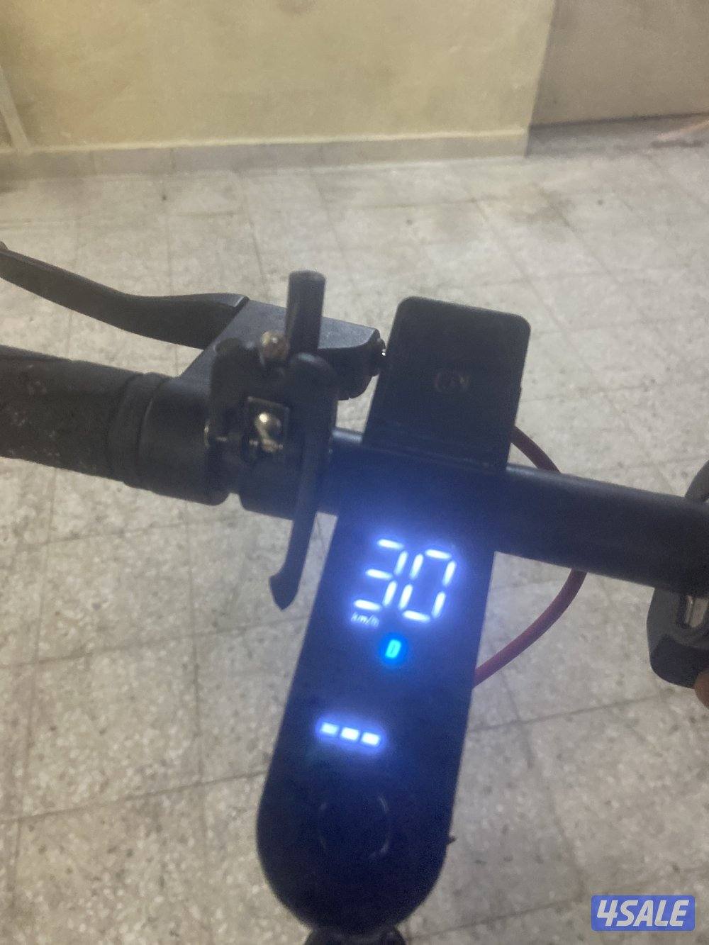 للبيع سكوتر معا شحنه4