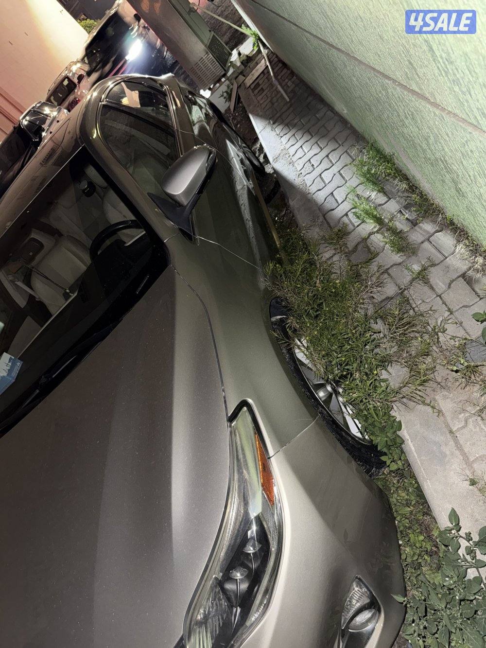 تيوتا افالون 2014 اللون ذهبي  مو محتاجه شي  دق سلف وامش10