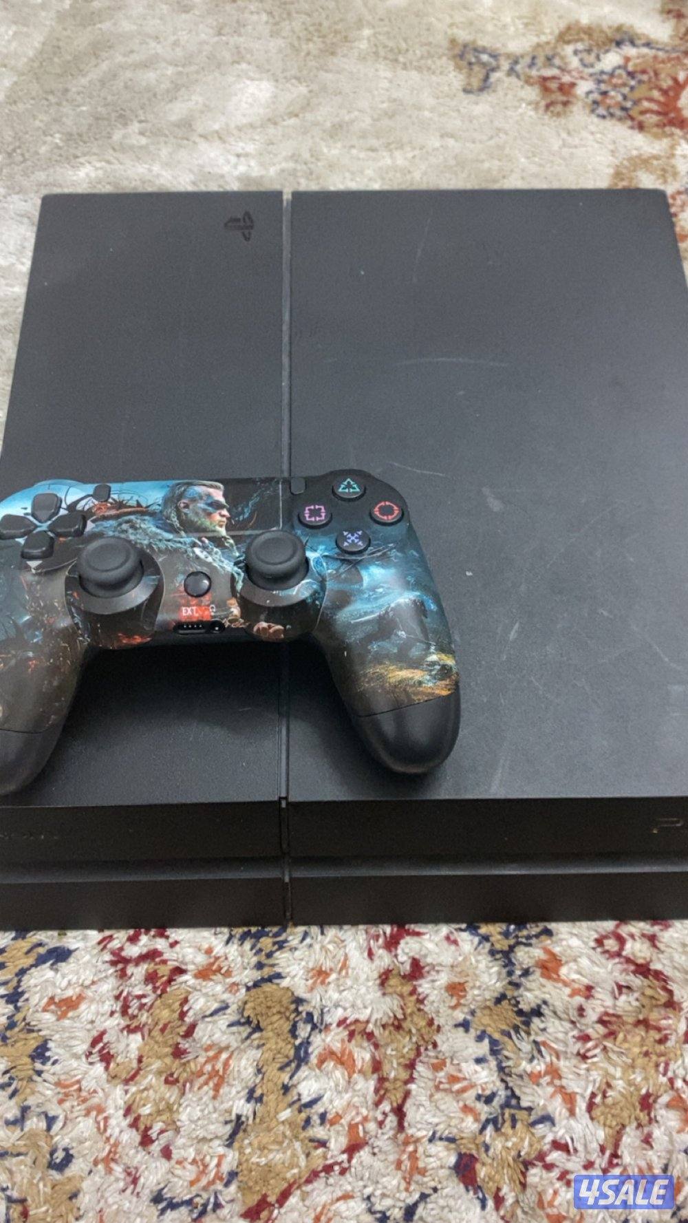 بلستيشن 4 مع يده اصليه 30 بدون يده 25 موجود حبتين بلاستيشن0