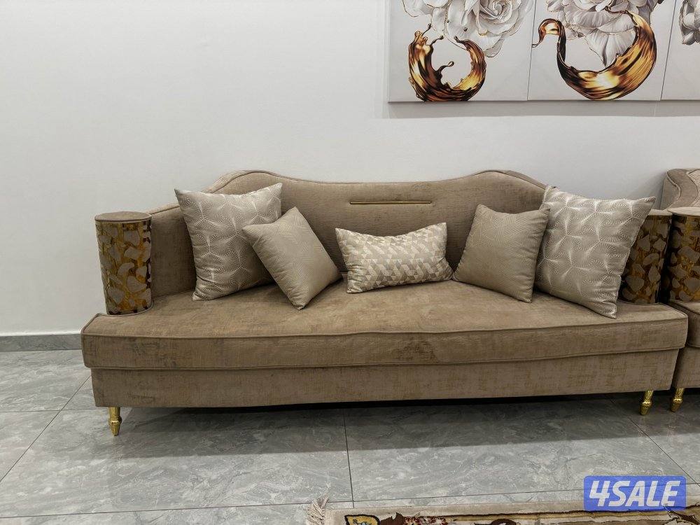 للبيع كنب لون بيج2