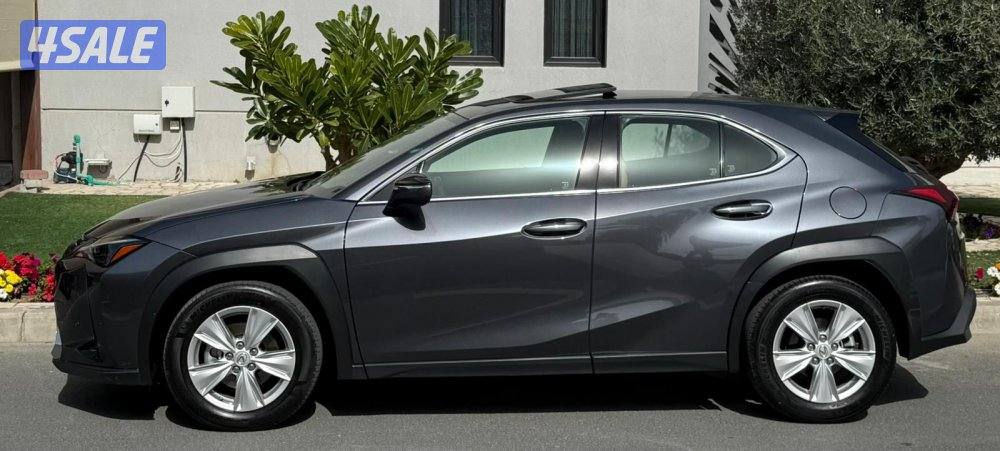 لكزس UX200 - موديل 2023 - وارد الساير - صبغ الوكاله1