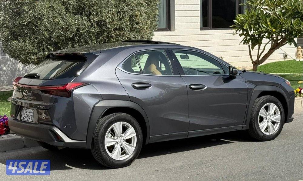 لكزس UX200 - موديل 2023 - وارد الساير - صبغ الوكاله6