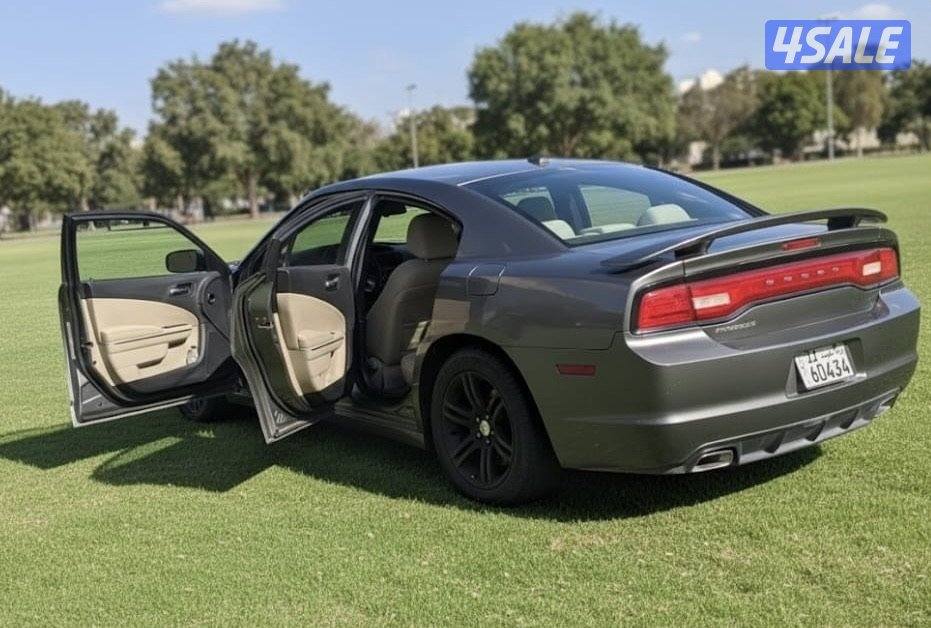 للبيع دودج تشارجر 20121