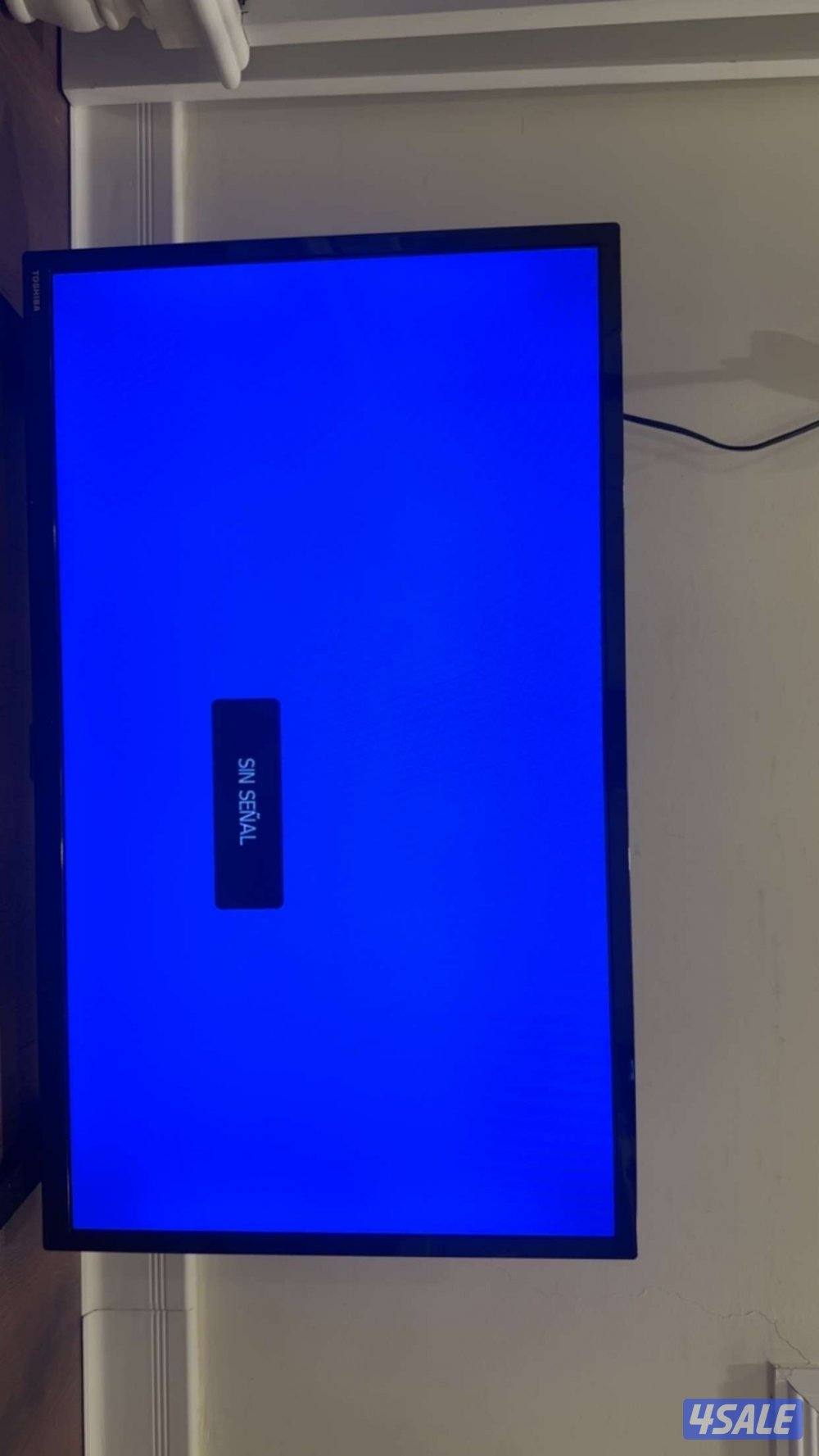 تلفزيون للبيع شبه جديد استعمال نظيففف3