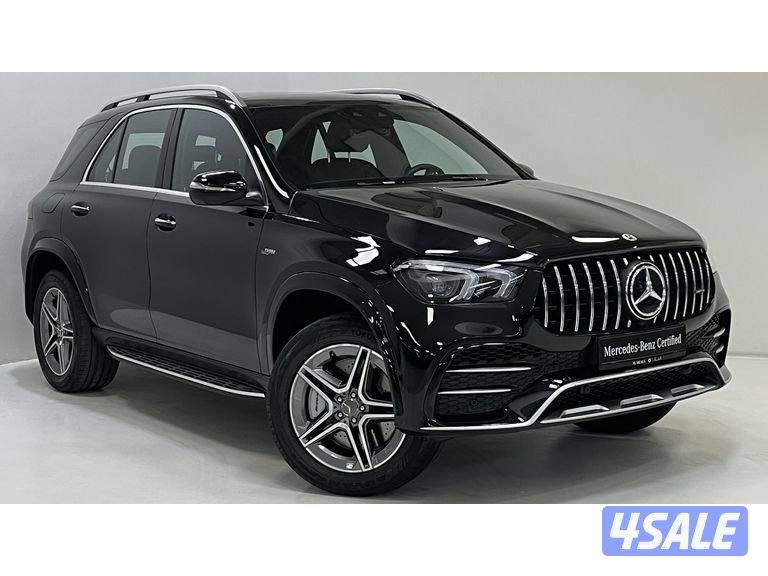 Mercedes-Benz GLE SUV1