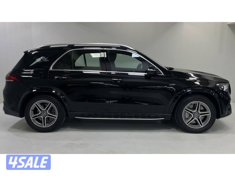 Mercedes-Benz GLE SUV4