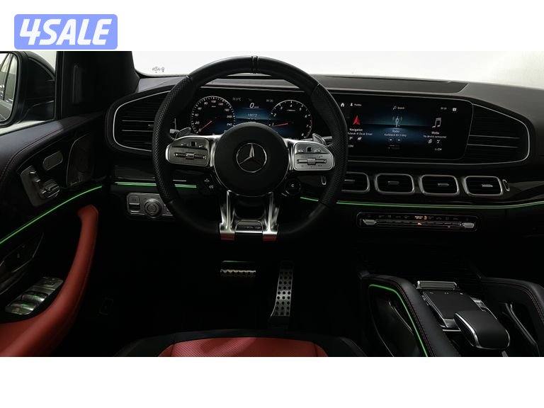 Mercedes-Benz GLE SUV12