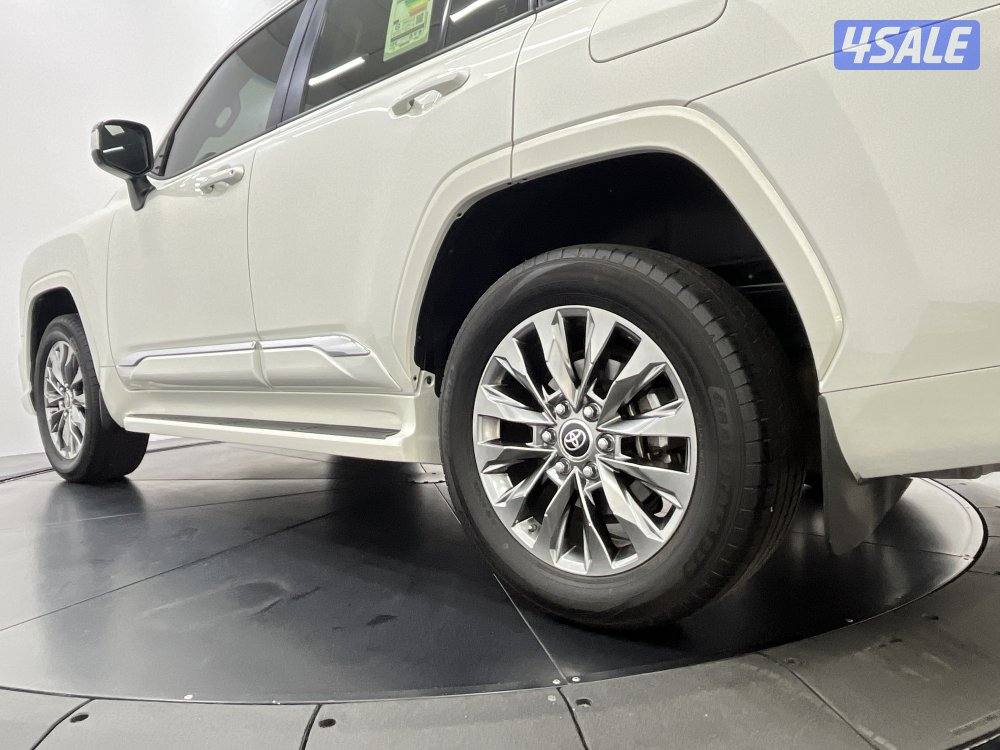 TOYOTA LAND CRUISER Toyota LAND CRUISER 20239
