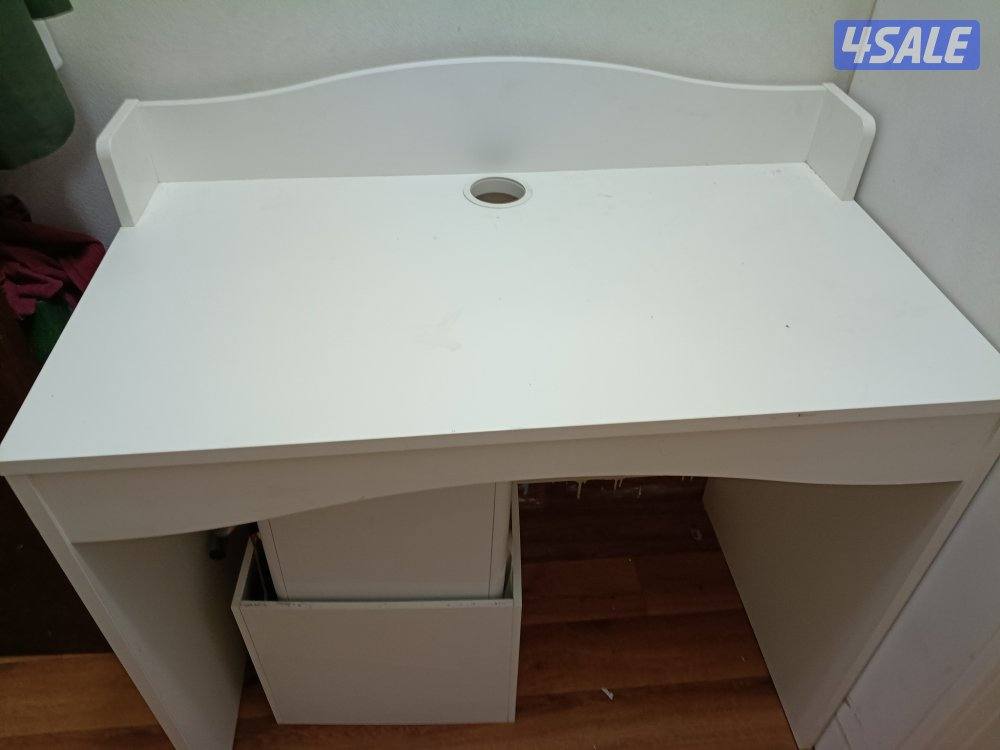 Ikea study table in excellent condition like new strong and elegant..0