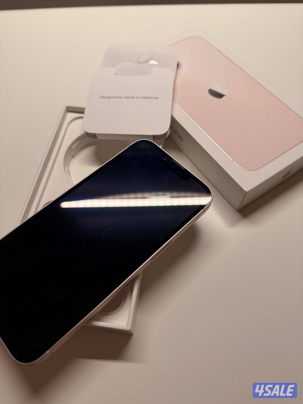 Iphone 13 pink ايفون ١٣ وردي1