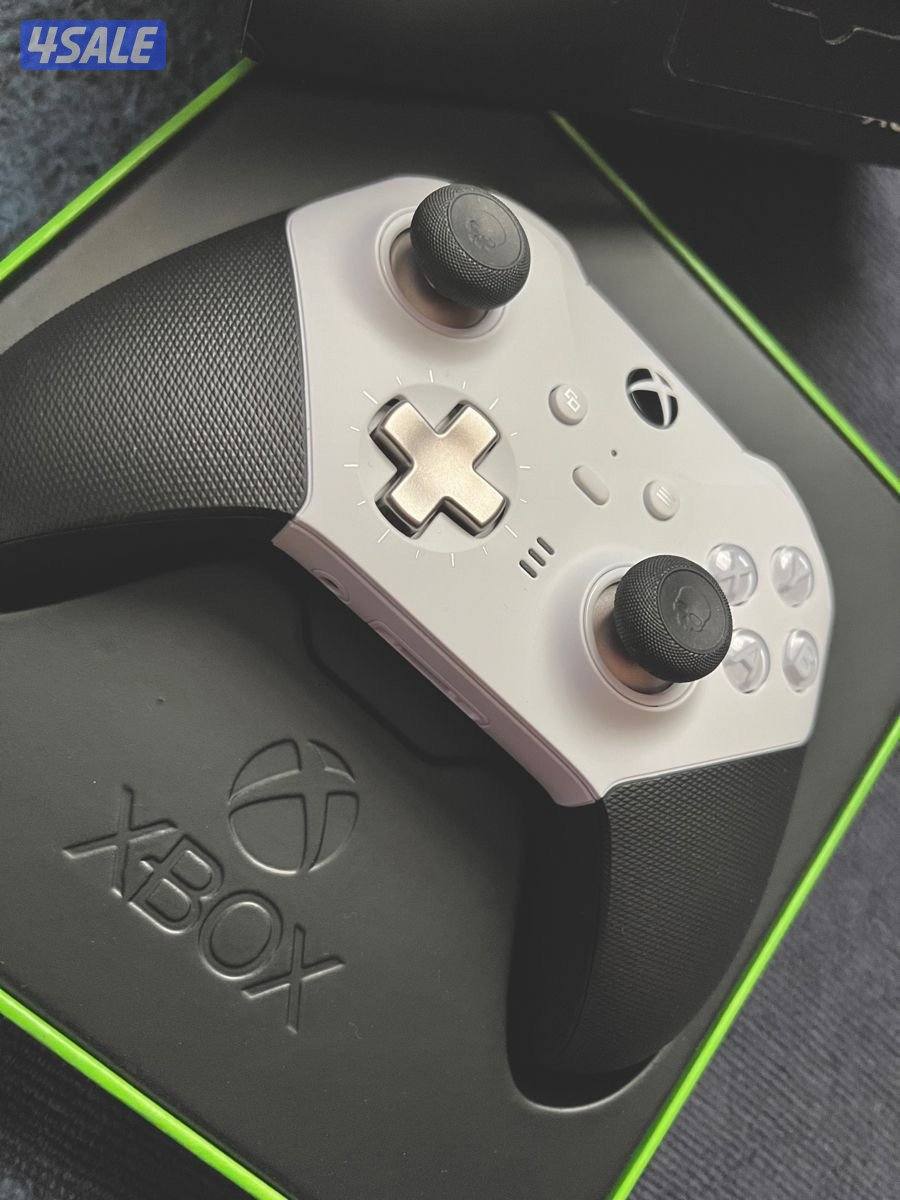 يد تحكم اكس بوكس ايلايت غير مستعمله ولكن مفتوحه من الكرتون سليمه 100%0