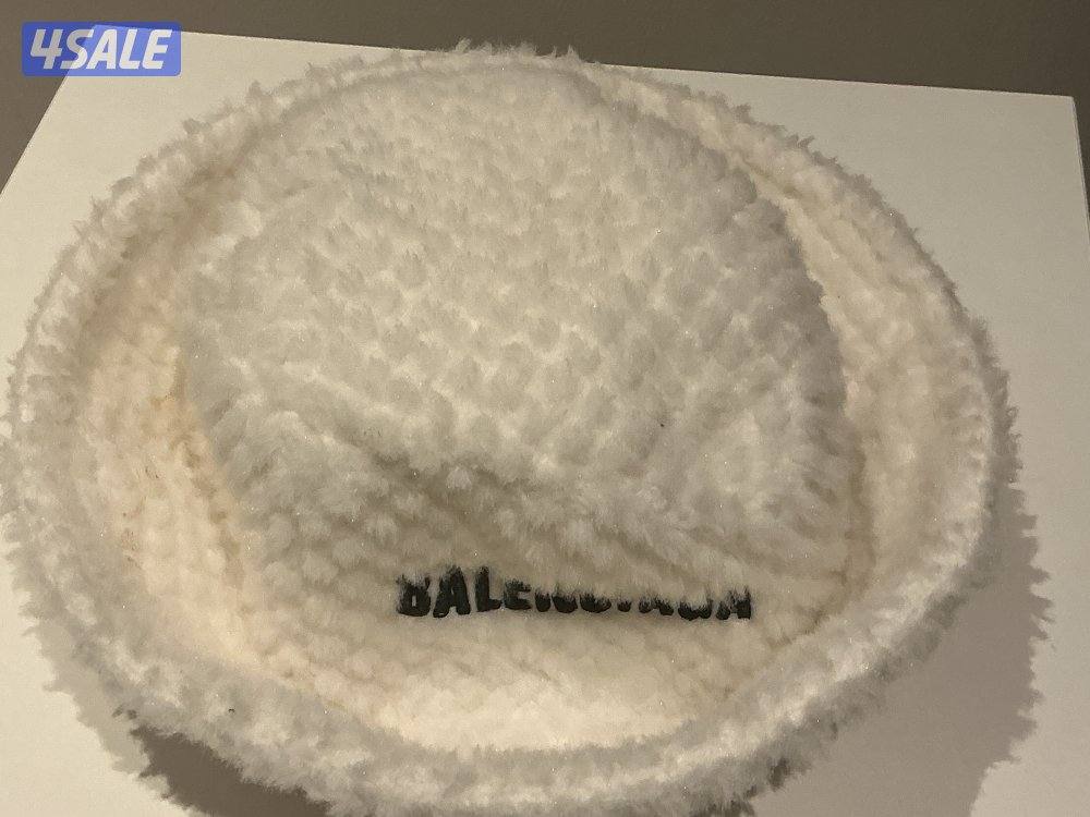 Balenciaga hat vintage0