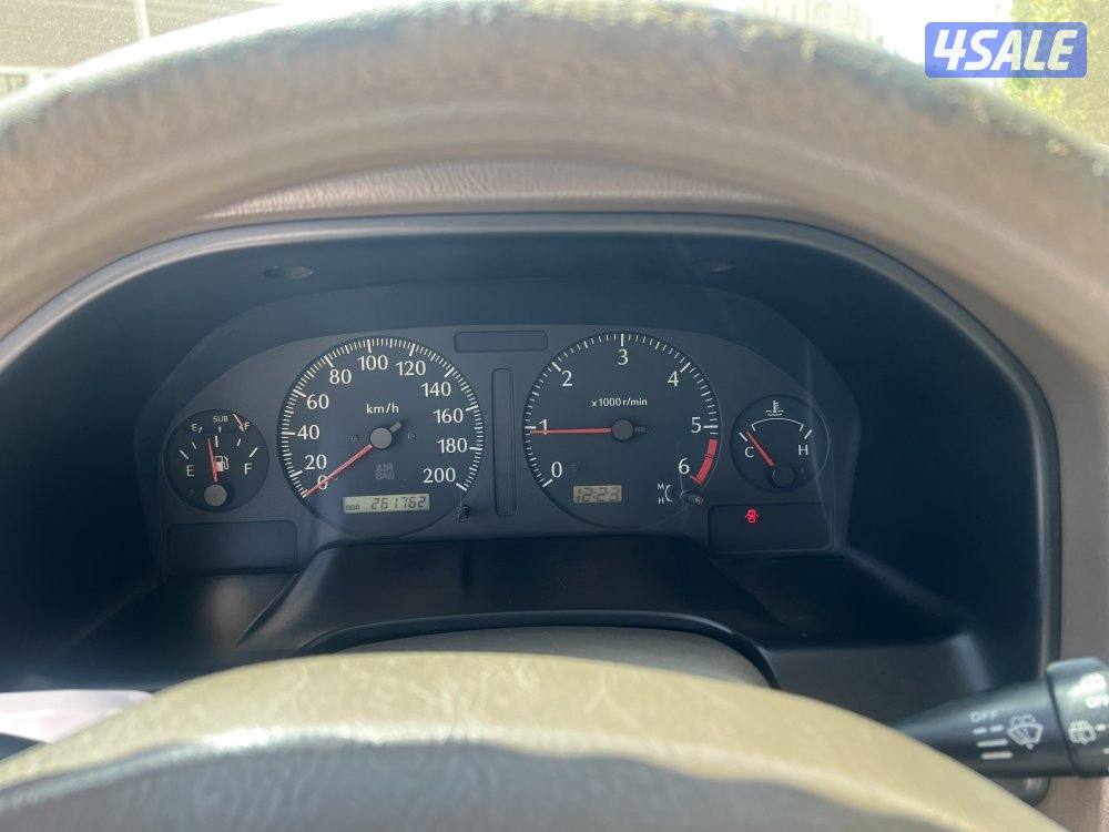 نيسان 4500 مديل 2001 ماشي 260 الف نضيف جدان مايحتاج شي تماتيك3