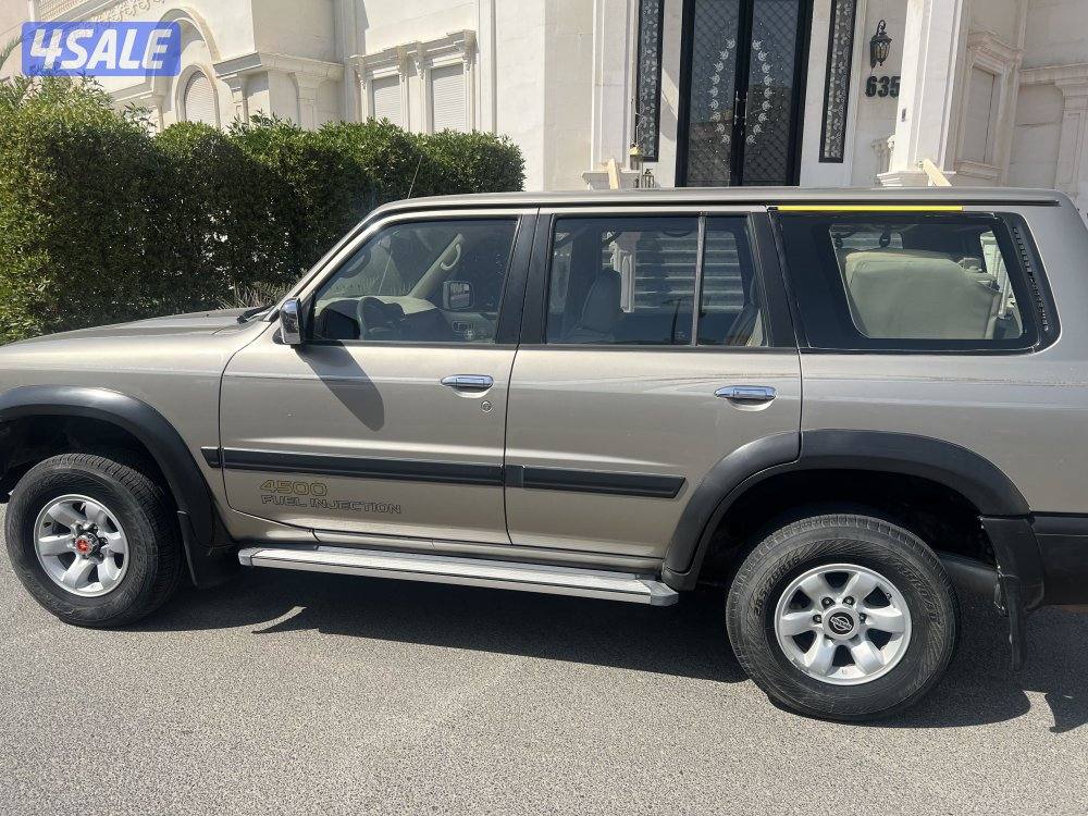نيسان 4500 مديل 2001 ماشي 260 الف نضيف جدان مايحتاج شي تماتيك5