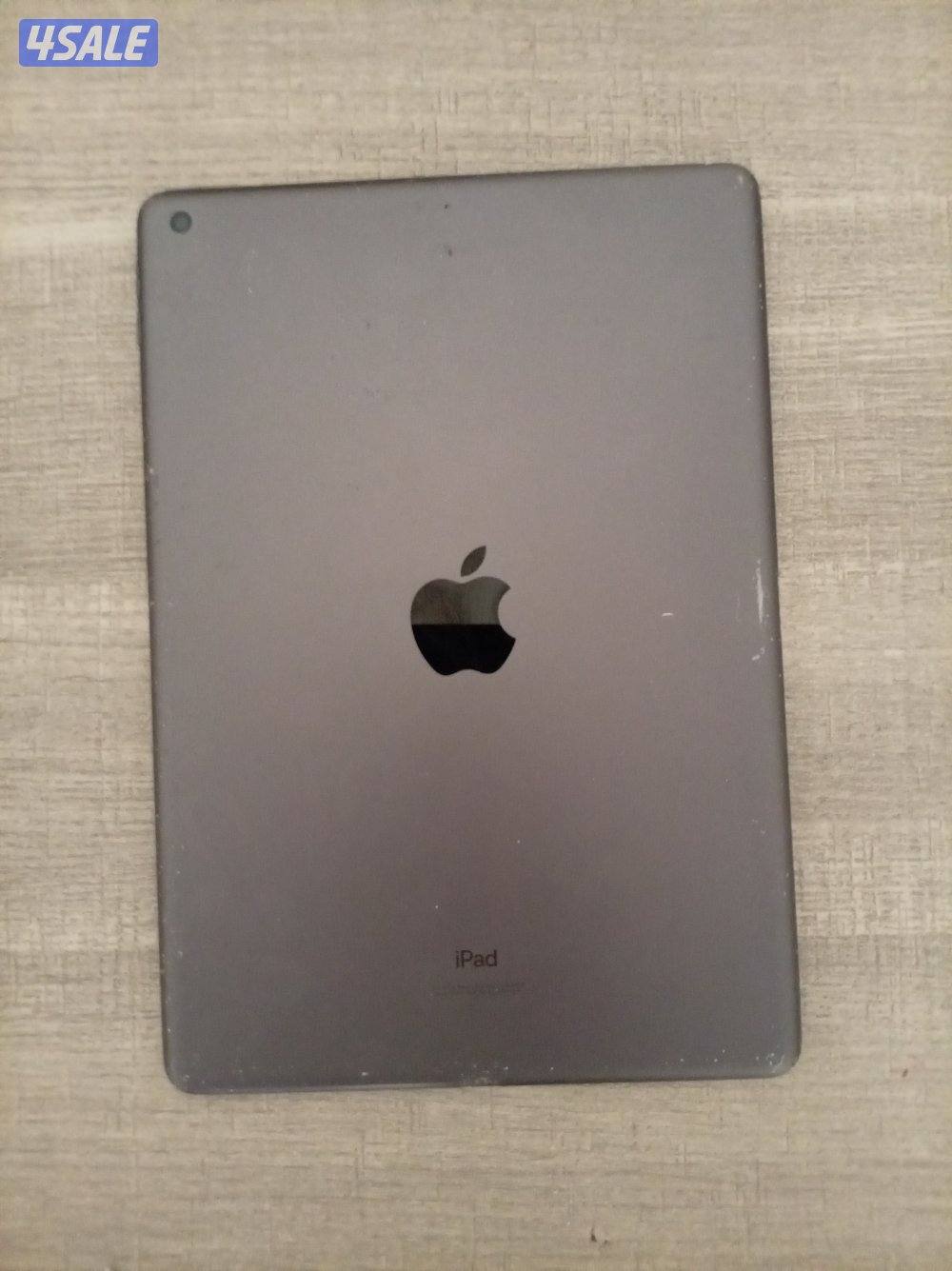 ايباد 9 الجيل التاسع مع شوي كسور وبطارية حلوة1