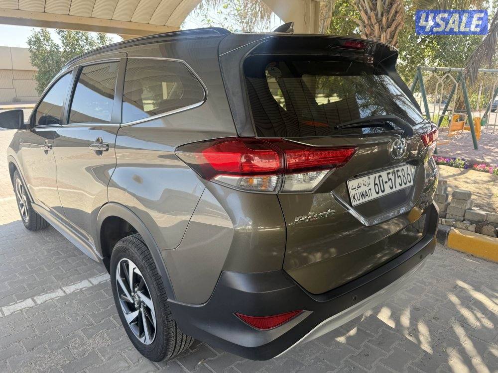 تويوتا راش - موديل 2022 - عداد 40 الف8