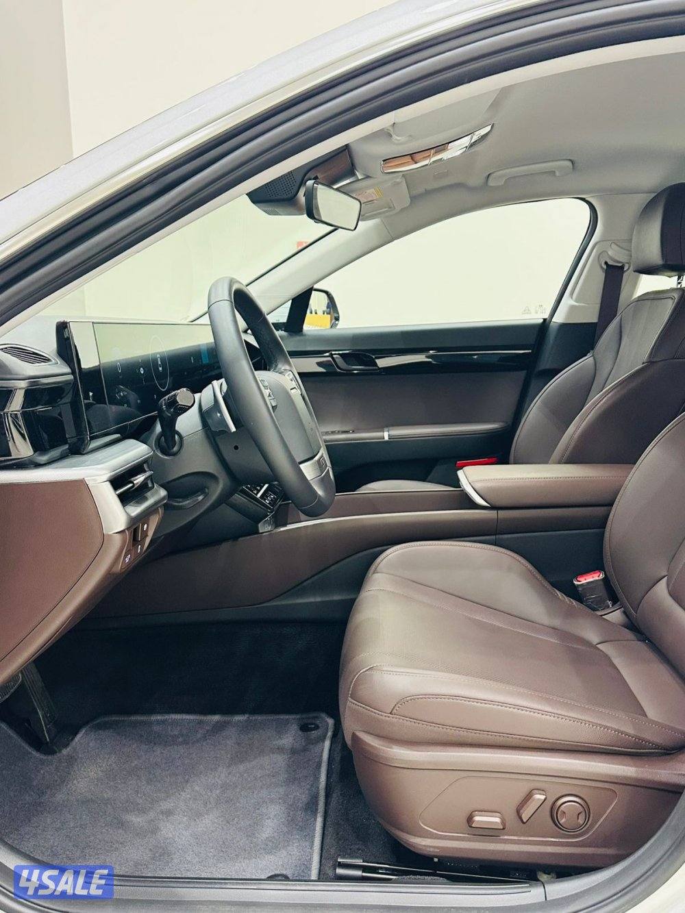 للبيع هيونداي ازيرا 6 سلندر موديل 20264