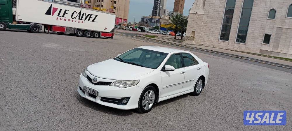 تويوتا كامري GLX موديل 2013 عداد 235 بحالة الوكالة4