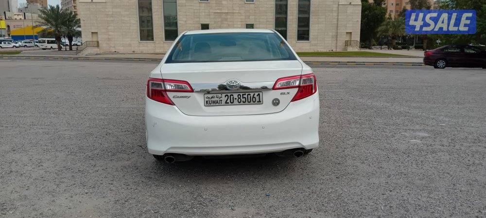 تويوتا كامري GLX موديل 2013 عداد 235 بحالة الوكالة8