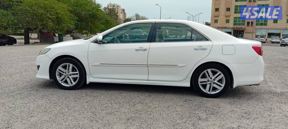 تويوتا كامري GLX موديل 2013 عداد 235 بحالة الوكالة9