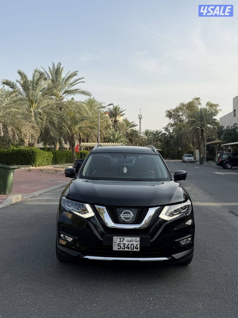 فنطيس للبيع اكس تريل4