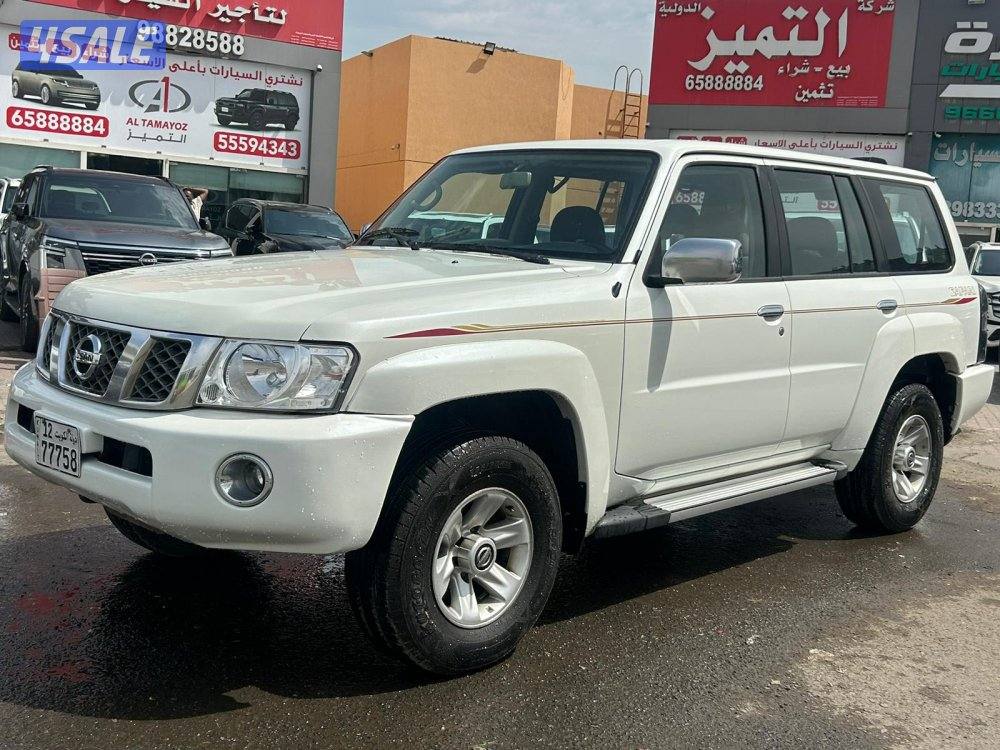 نيسان باترول سفارى موديل 2014 ماشى 393.000 k.m  وارد البابطين0