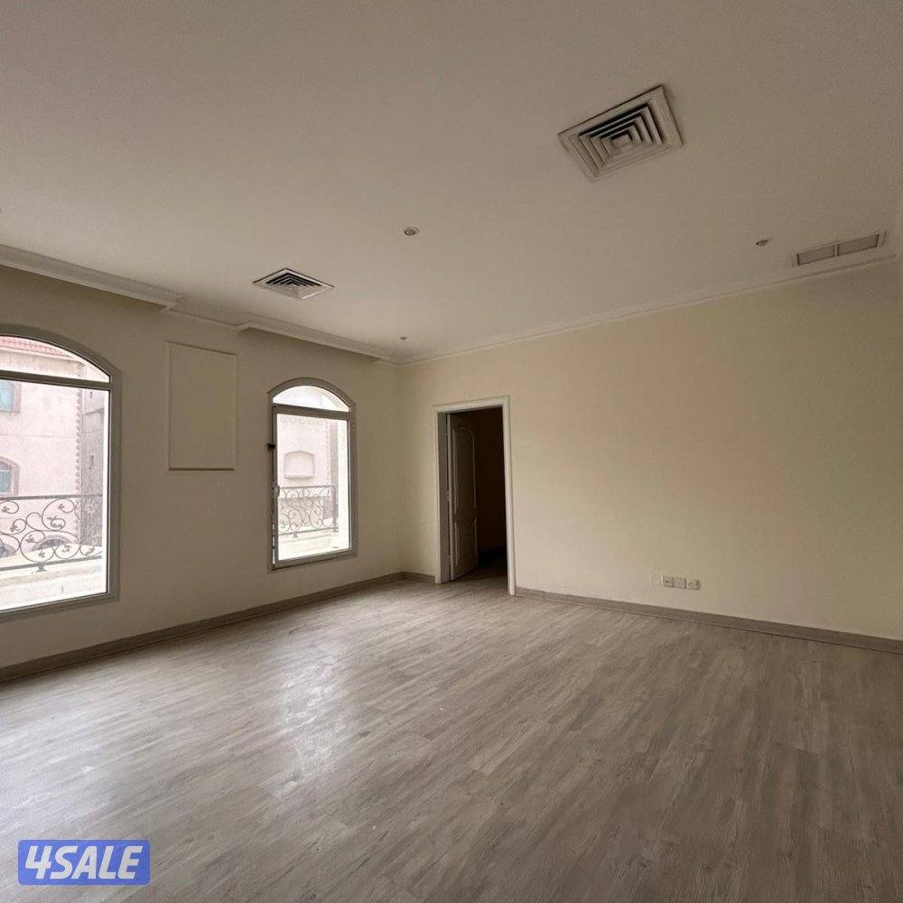 بيت سكني للإيجار في عبدالله مبارك0