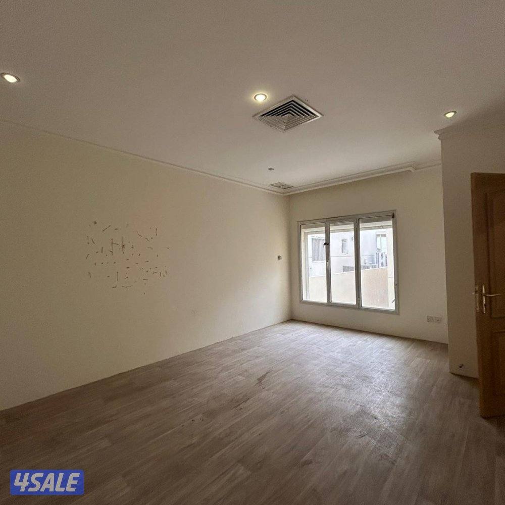 بيت سكني للإيجار في عبدالله مبارك5