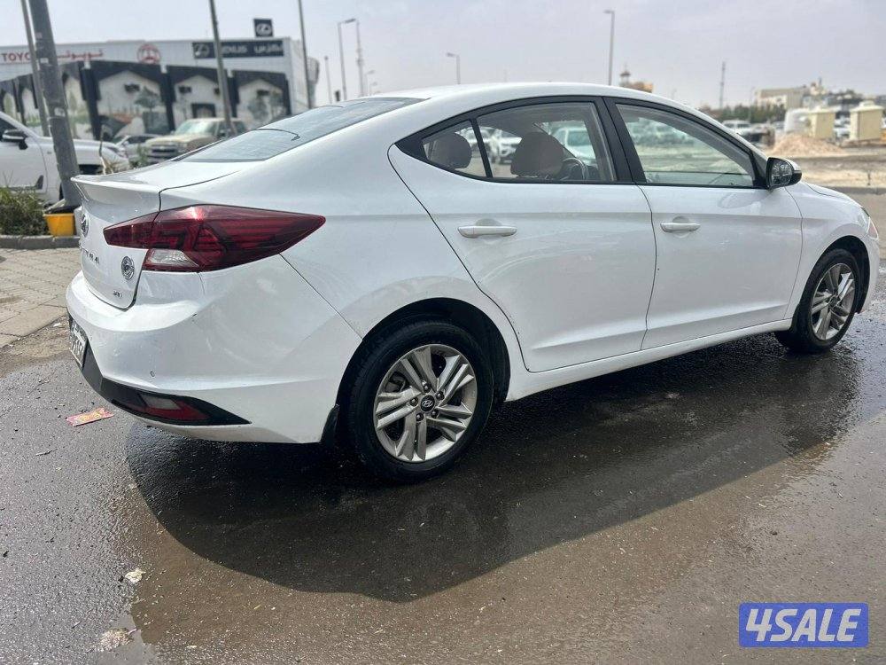 هيواندى النترا  موديل 2020 ماشى 184.000 k.m  وارد الكويت .اصباغ متفرقه3